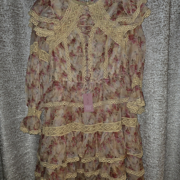 Ivy City Co Dresses & Skirts - Ivy City Co Floral Lace Midi Dress - Yellow and Pink
